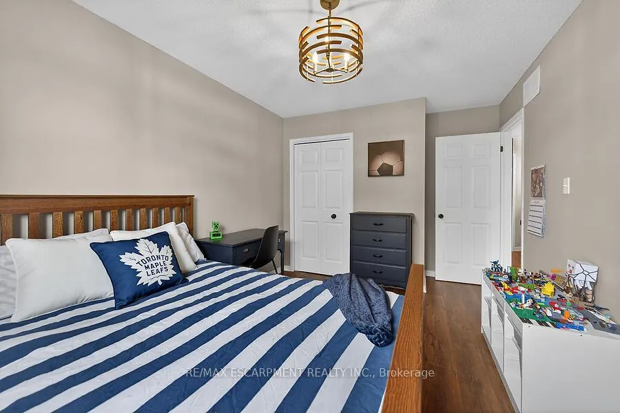 Photo 30 of 53 Pinewoods Drive, Hamilton, Stoney Creek Mountain — HOMEH