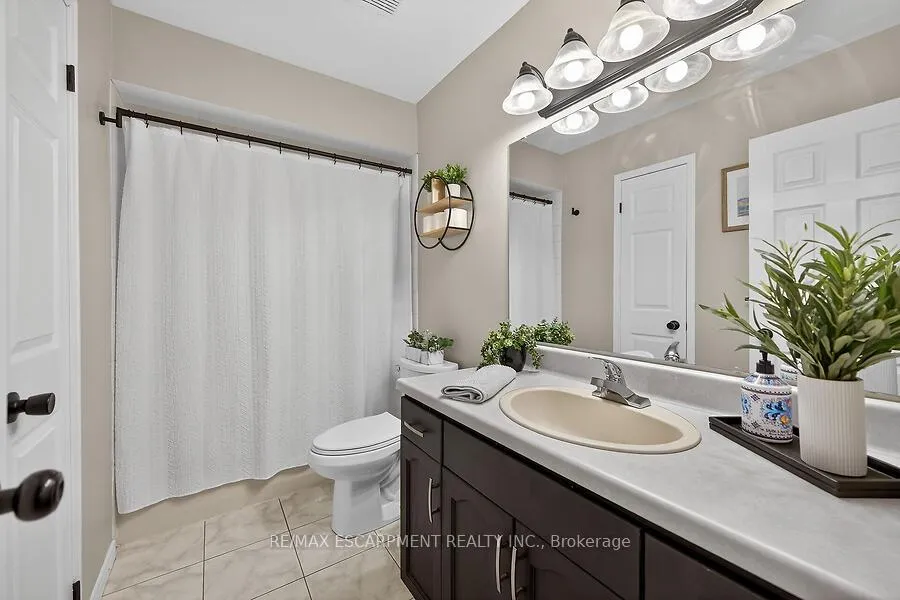 Photo 31 of 53 Pinewoods Drive, Hamilton, Stoney Creek Mountain — HOMEH