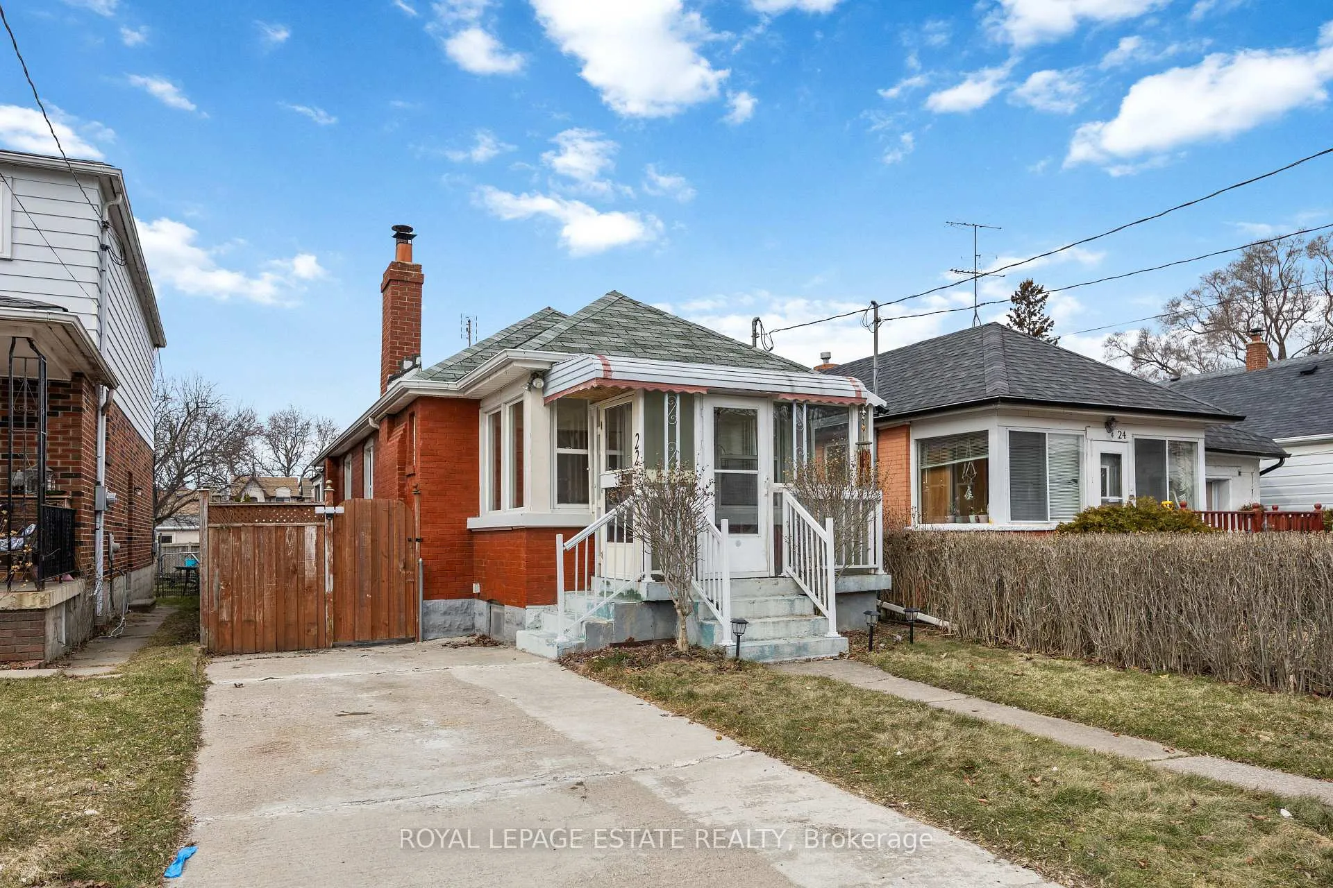Photo 1 of 22 Medford Avenue, Scarborough, Oakridge — HOMEH