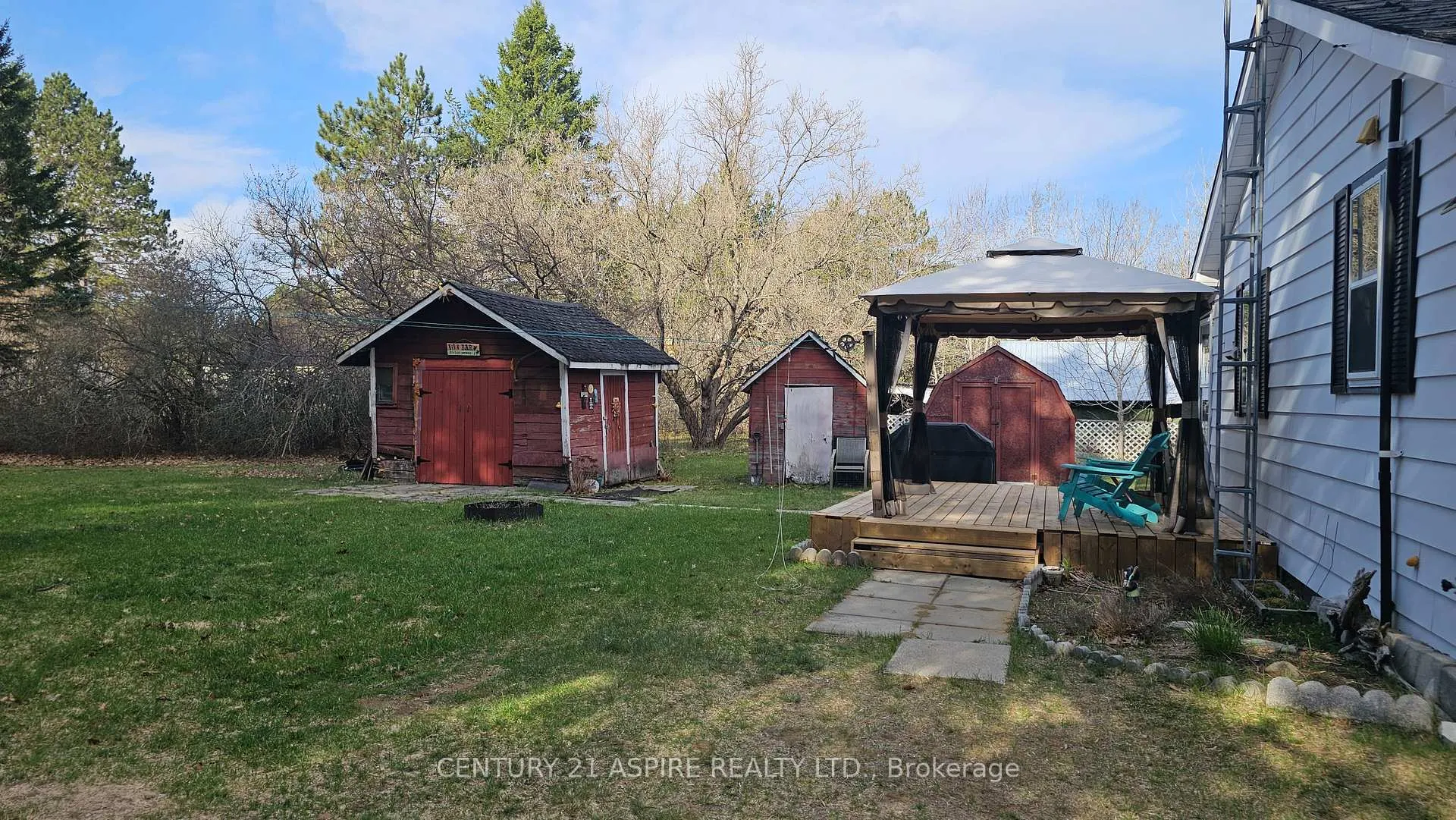 Photo 3 of 51 Major Lake Road, South Algonquin — HOMEH