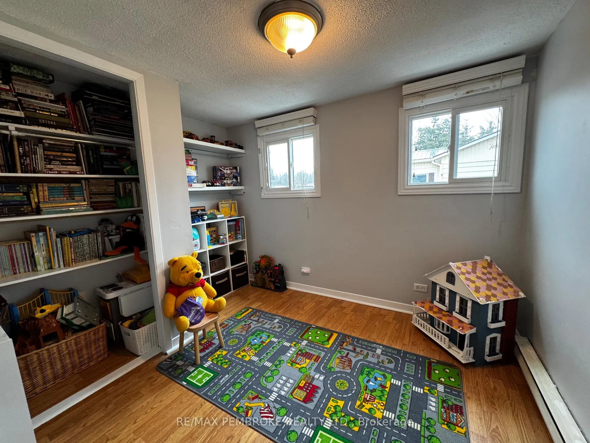 Photo 6 of 72 Pinehurst Estates, Petawawa — HOMEH