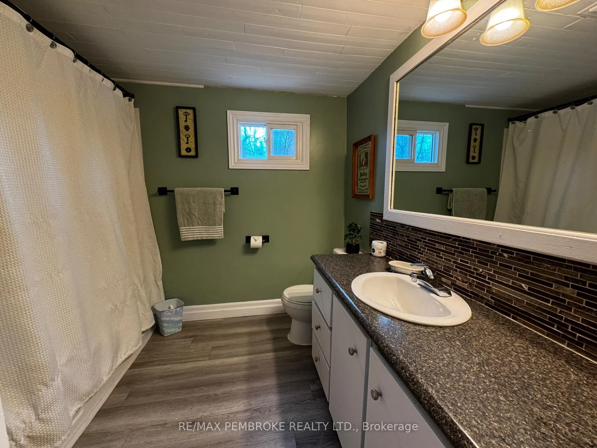 Photo 9 of 72 Pinehurst Estates, Petawawa — HOMEH