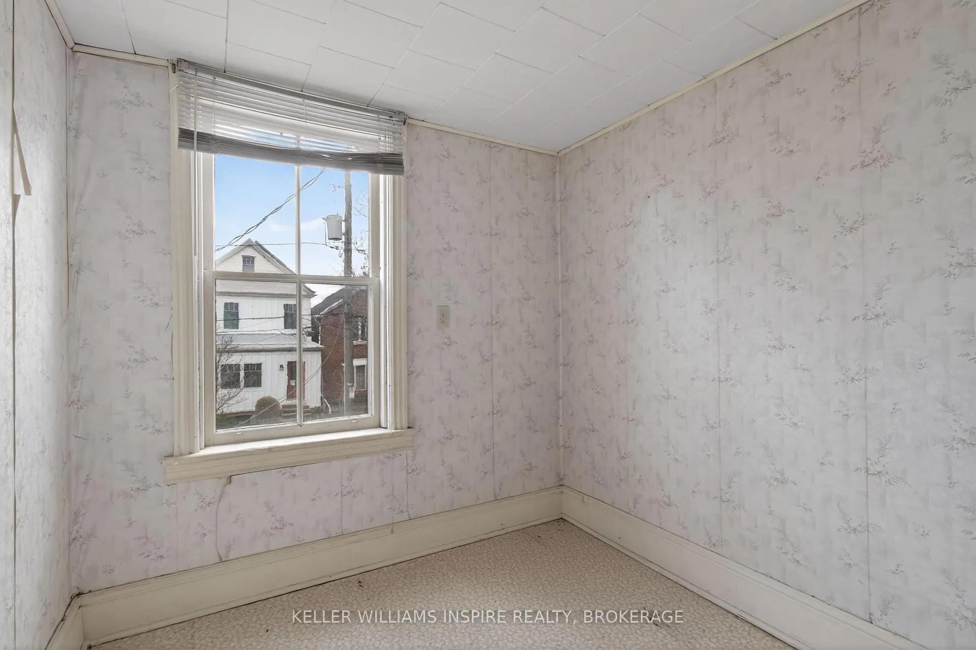 Photo 21 of 10 Redan Street, Kingston, East of Sir John A. Blvd — HOMEH