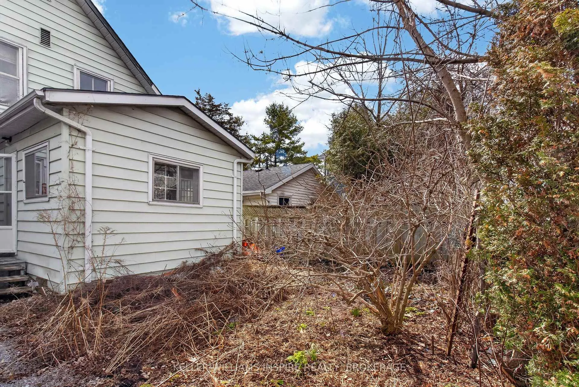 Photo 26 of 10 Redan Street, Kingston, East of Sir John A. Blvd — HOMEH