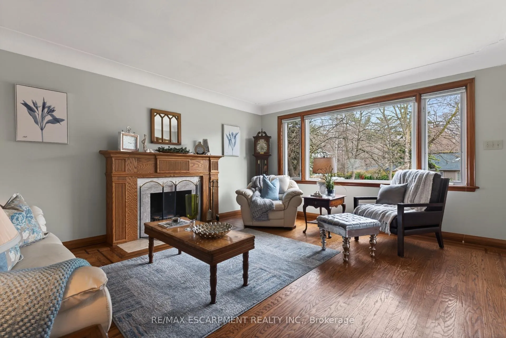 Photo 5 of 57 Park Avenue E, Burlington, LaSalle — HOMEH