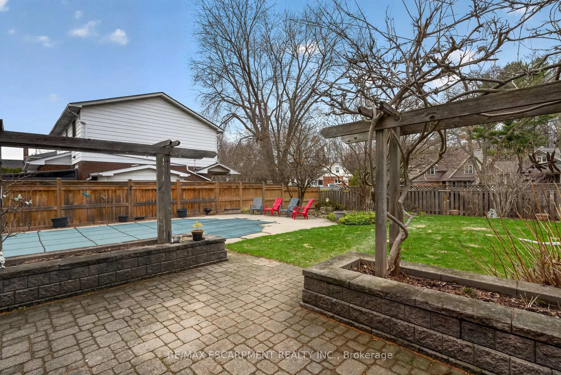 Photo 27 of 57 Park Avenue E, Burlington, LaSalle — HOMEH