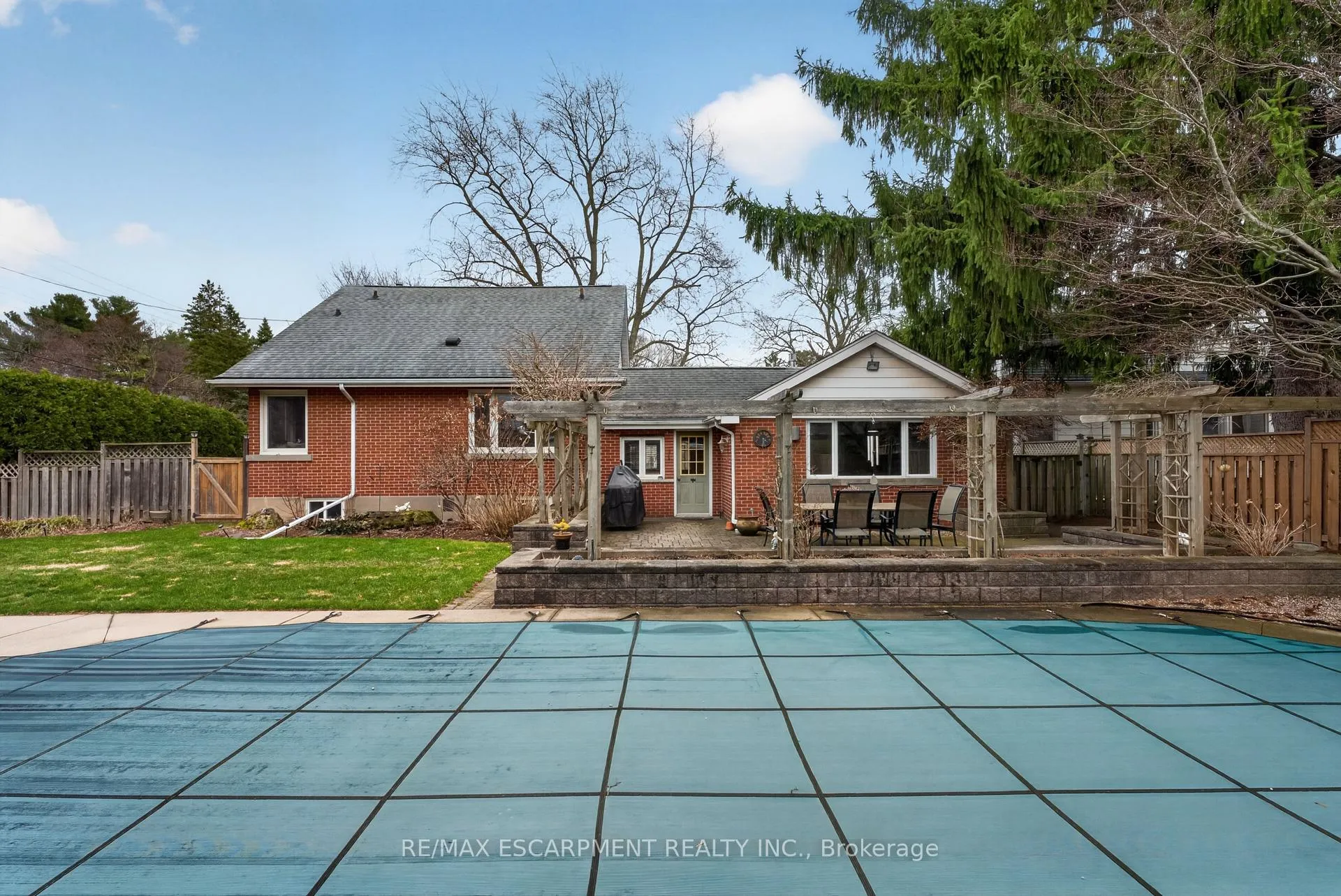 Photo 30 of 57 Park Avenue E, Burlington, LaSalle — HOMEH