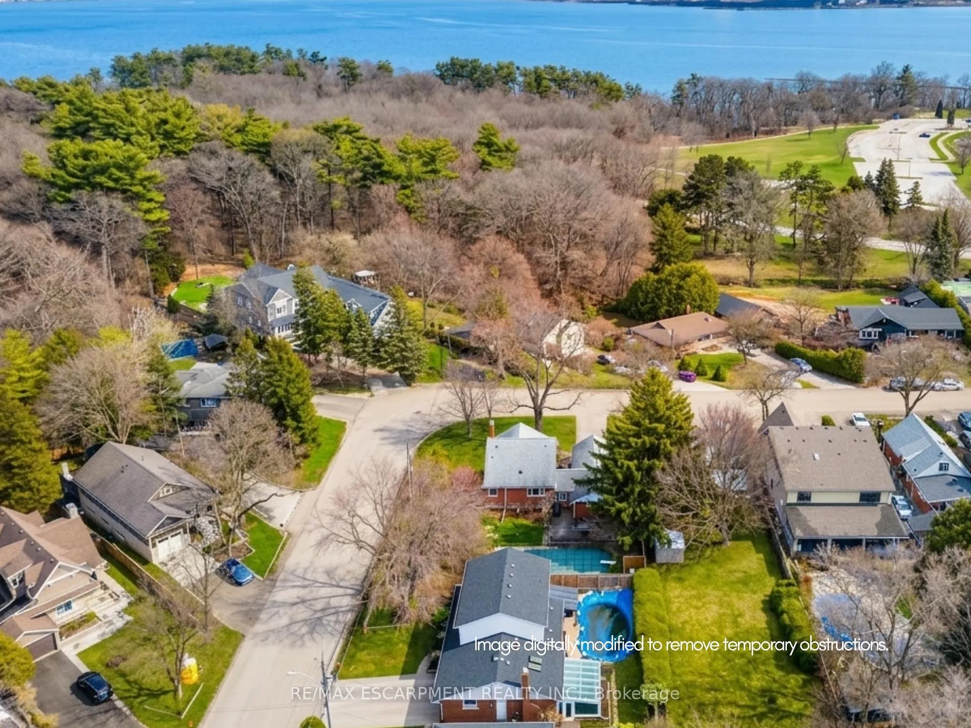 Photo 33 of 57 Park Avenue E, Burlington, LaSalle — HOMEH