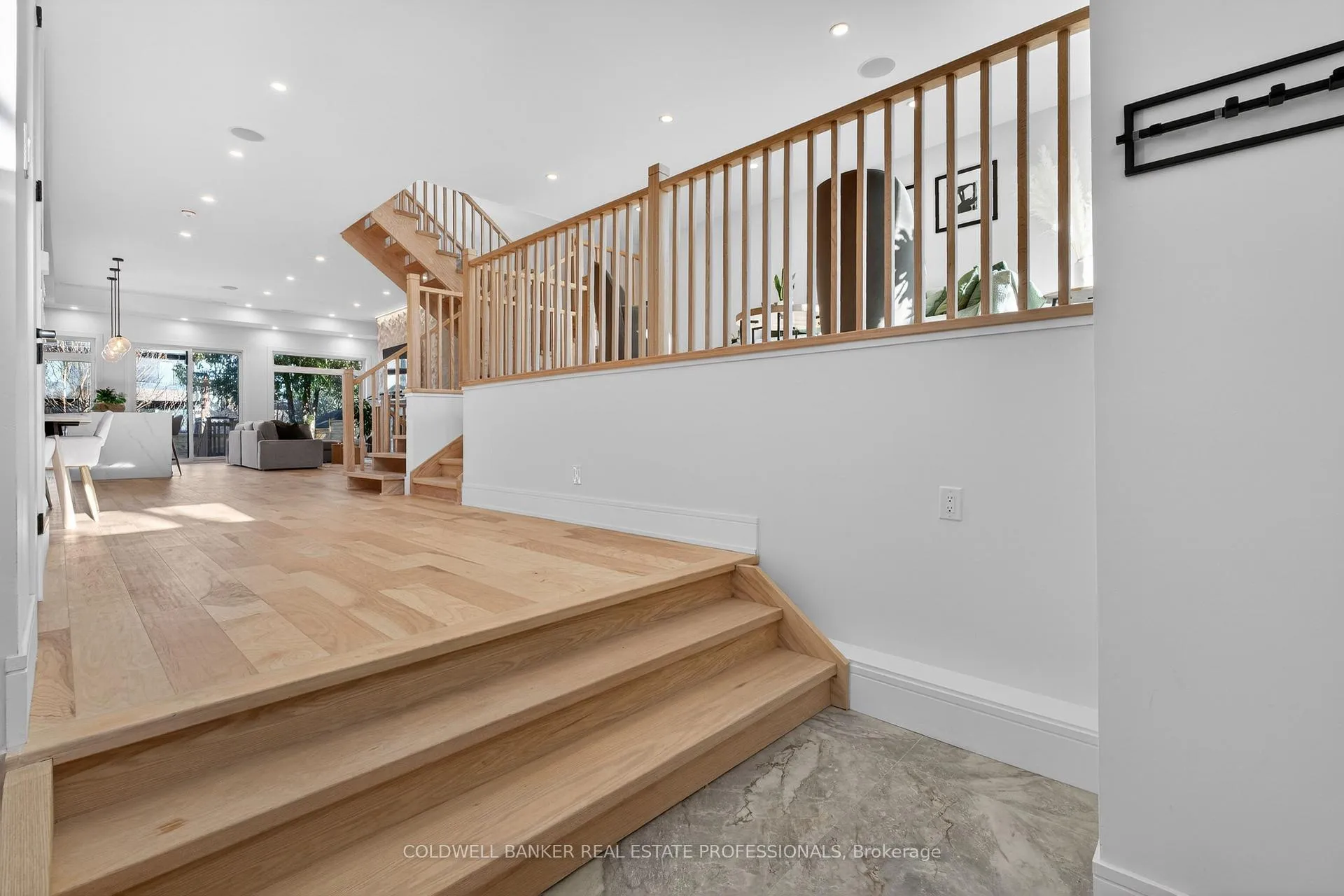 Photo 4 of 3 Milton Road, Toronto, East York — HOMEH