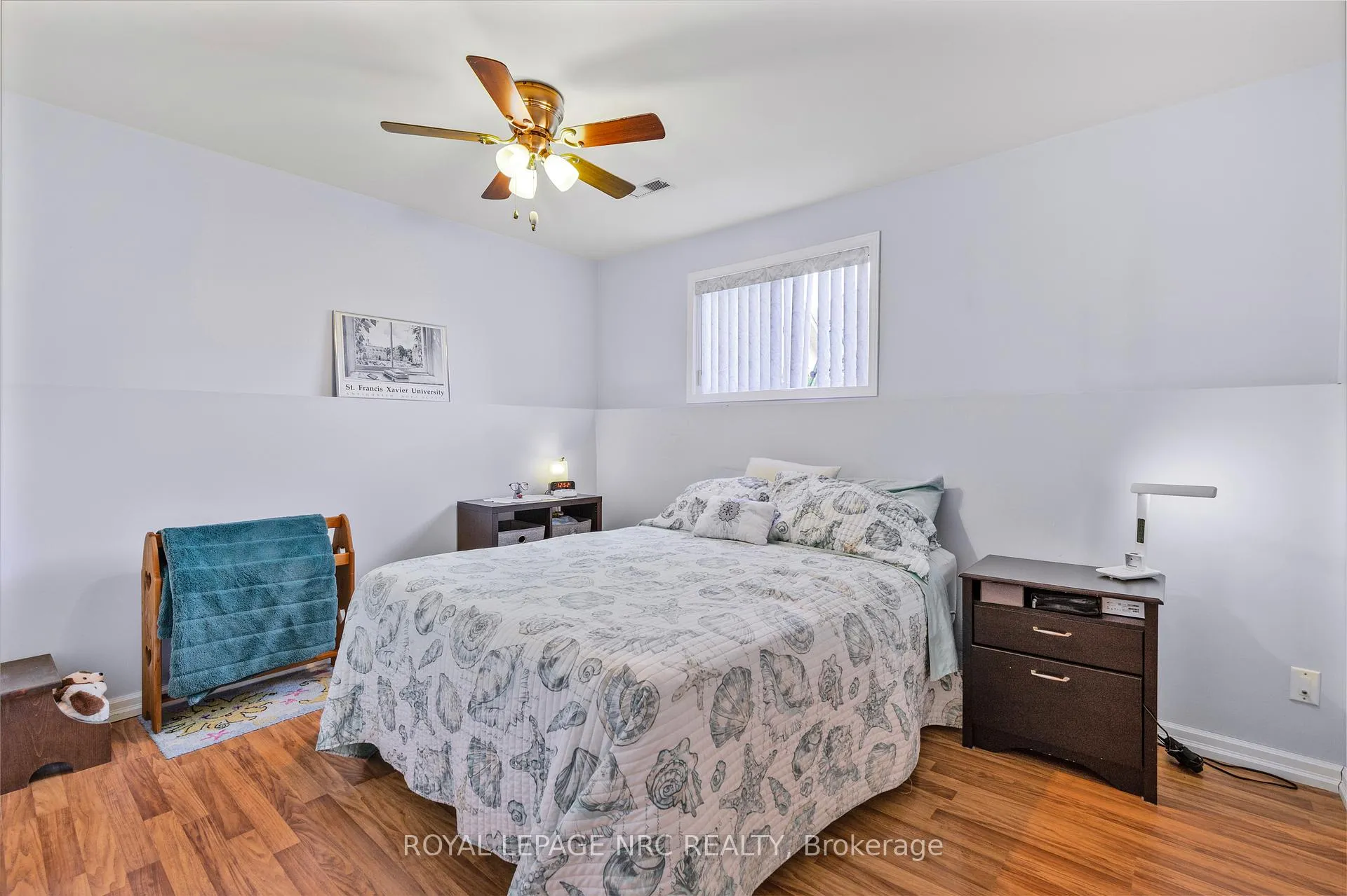 Photo 24 of 46 Foxhill Crescent, St. Catharines, Rykert/Vansickle — HOMEH