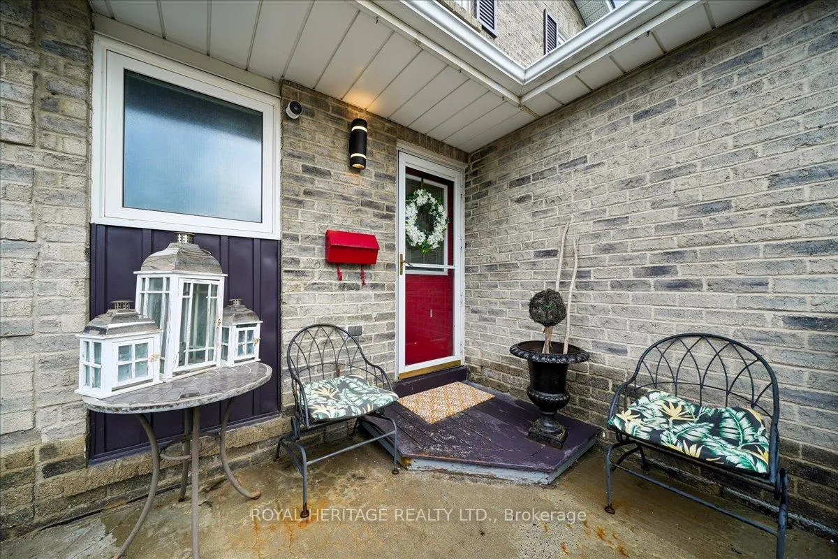 Photo 3 of 72 Frazer Road, Ajax, South West — HOMEH