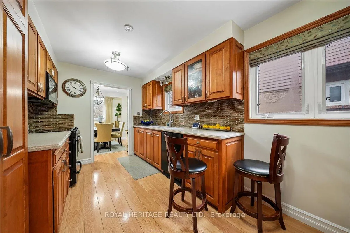 Photo 9 of 72 Frazer Road, Ajax, South West — HOMEH