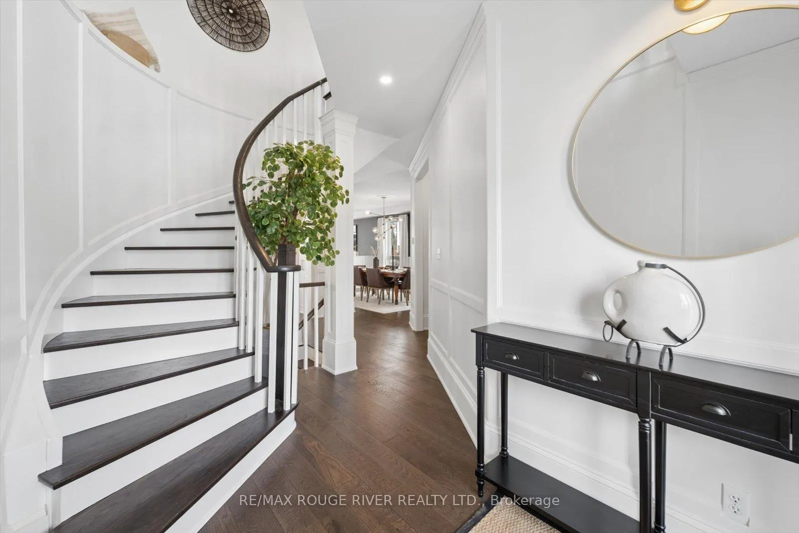 Photo 3 of 184 Cachet Boulevard, Whitby, Brooklin — HOMEH