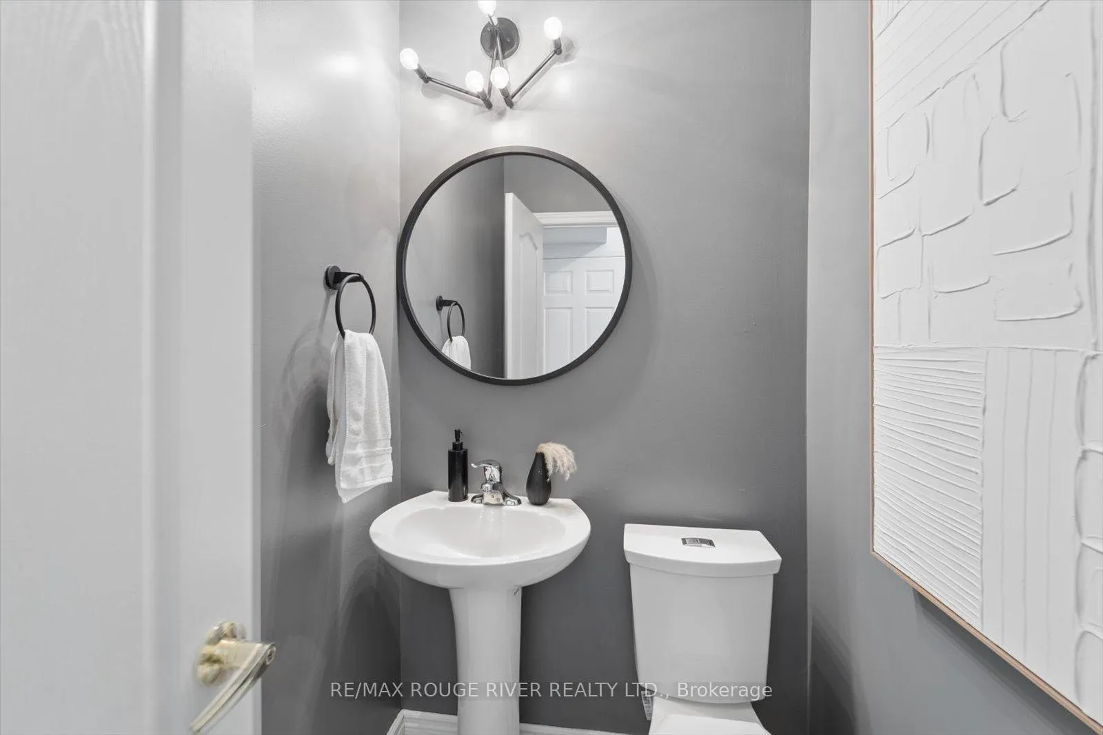 Photo 21 of 184 Cachet Boulevard, Whitby, Brooklin — HOMEH