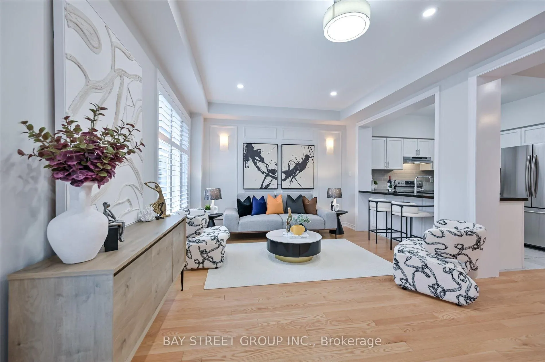 Photo 16 of 143 Badgerow Way, Aurora, Rural Aurora — HOMEH