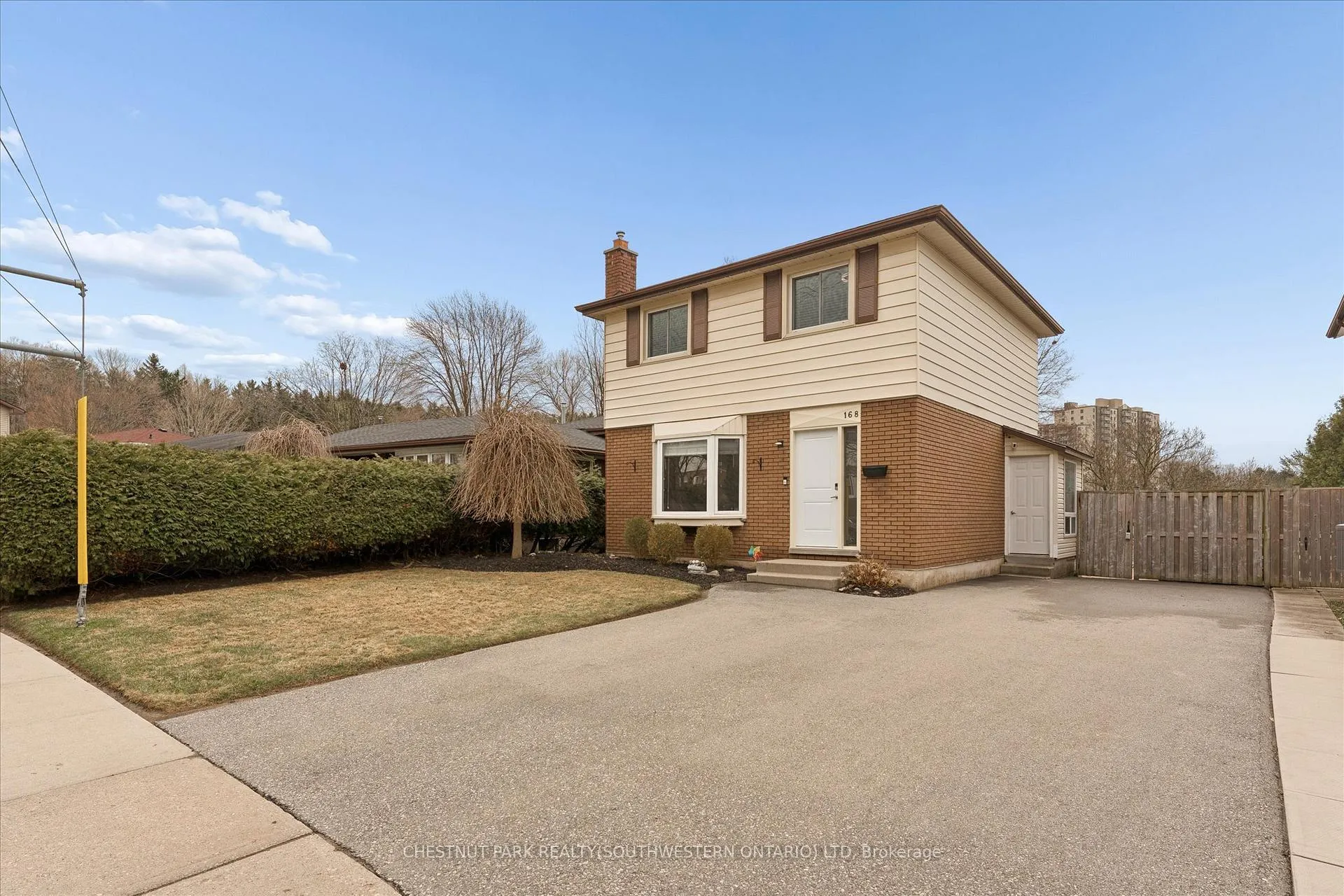 Photo 2 of 168 Green Valley Drive, Waterloo — HOMEH