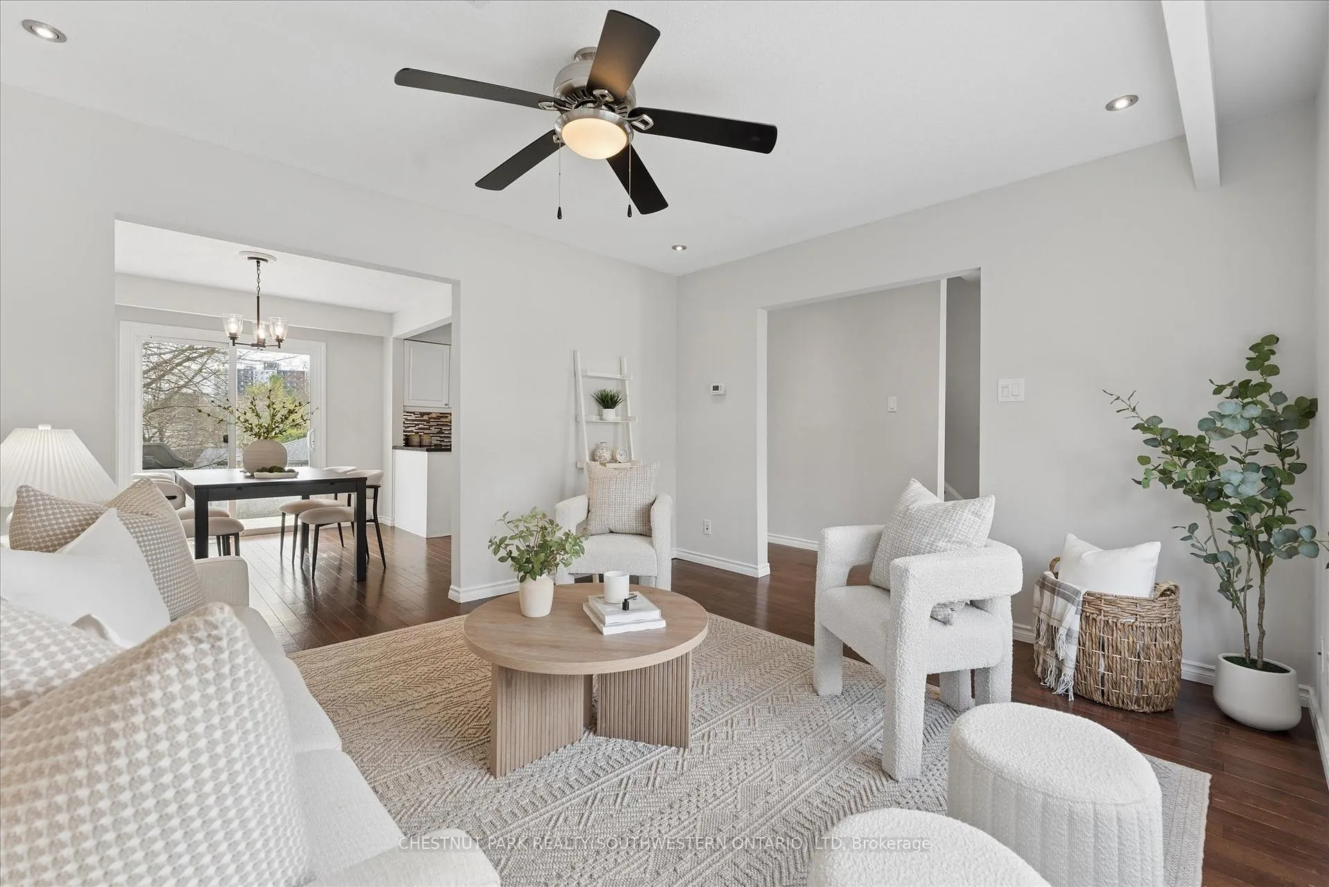 Photo 3 of 168 Green Valley Drive, Waterloo — HOMEH