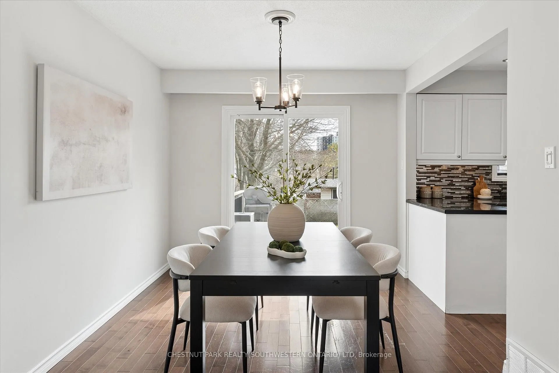 Photo 17 of 168 Green Valley Drive, Waterloo — HOMEH