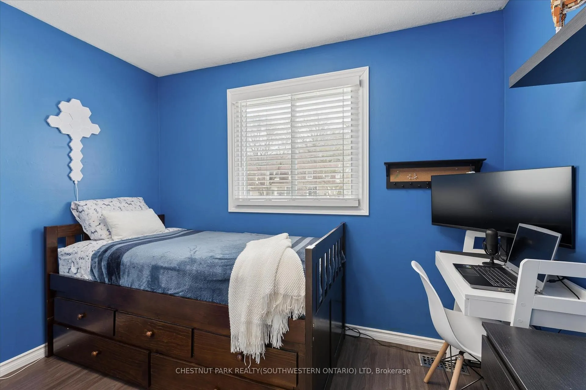 Photo 23 of 168 Green Valley Drive, Waterloo — HOMEH
