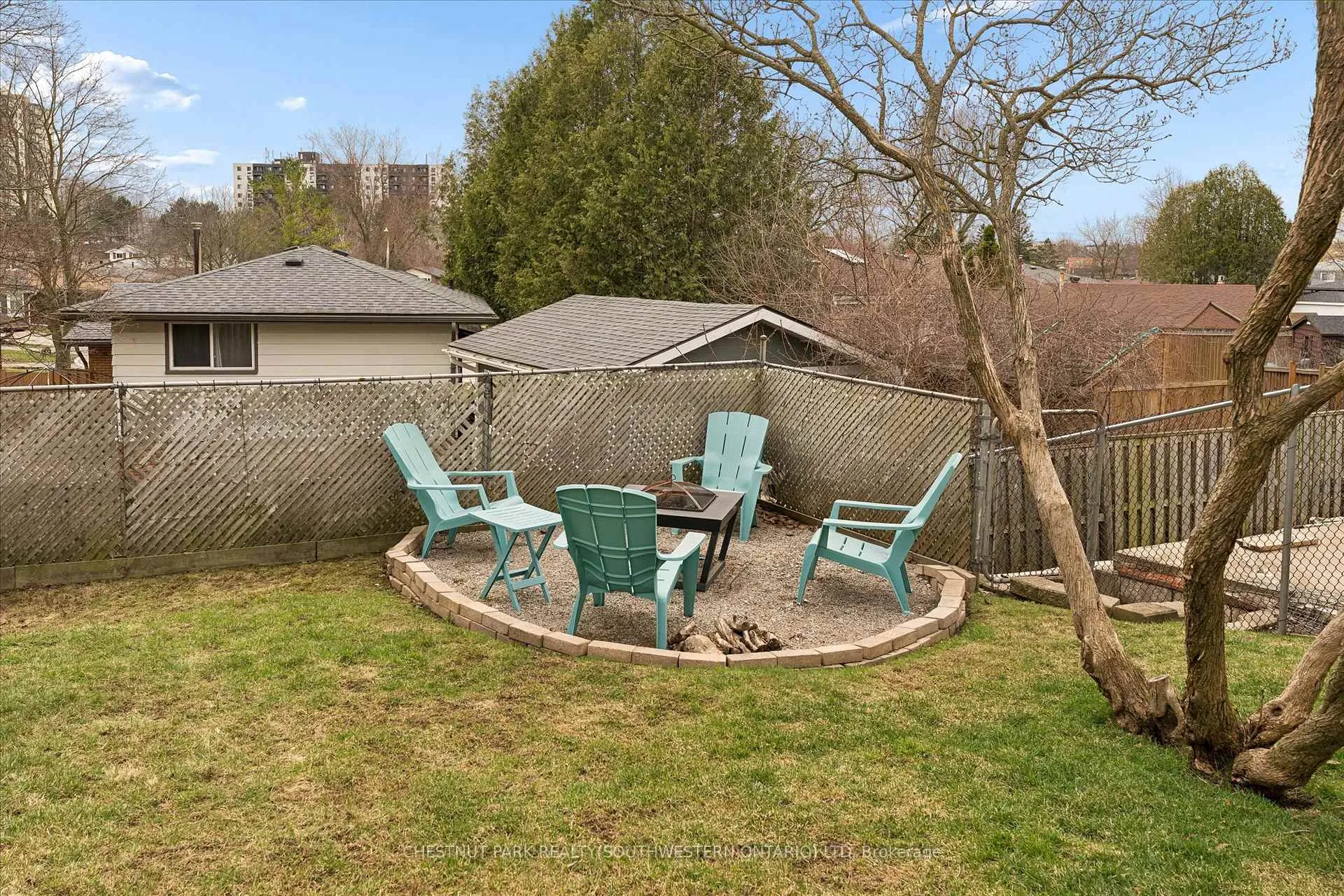 Photo 29 of 168 Green Valley Drive, Waterloo — HOMEH