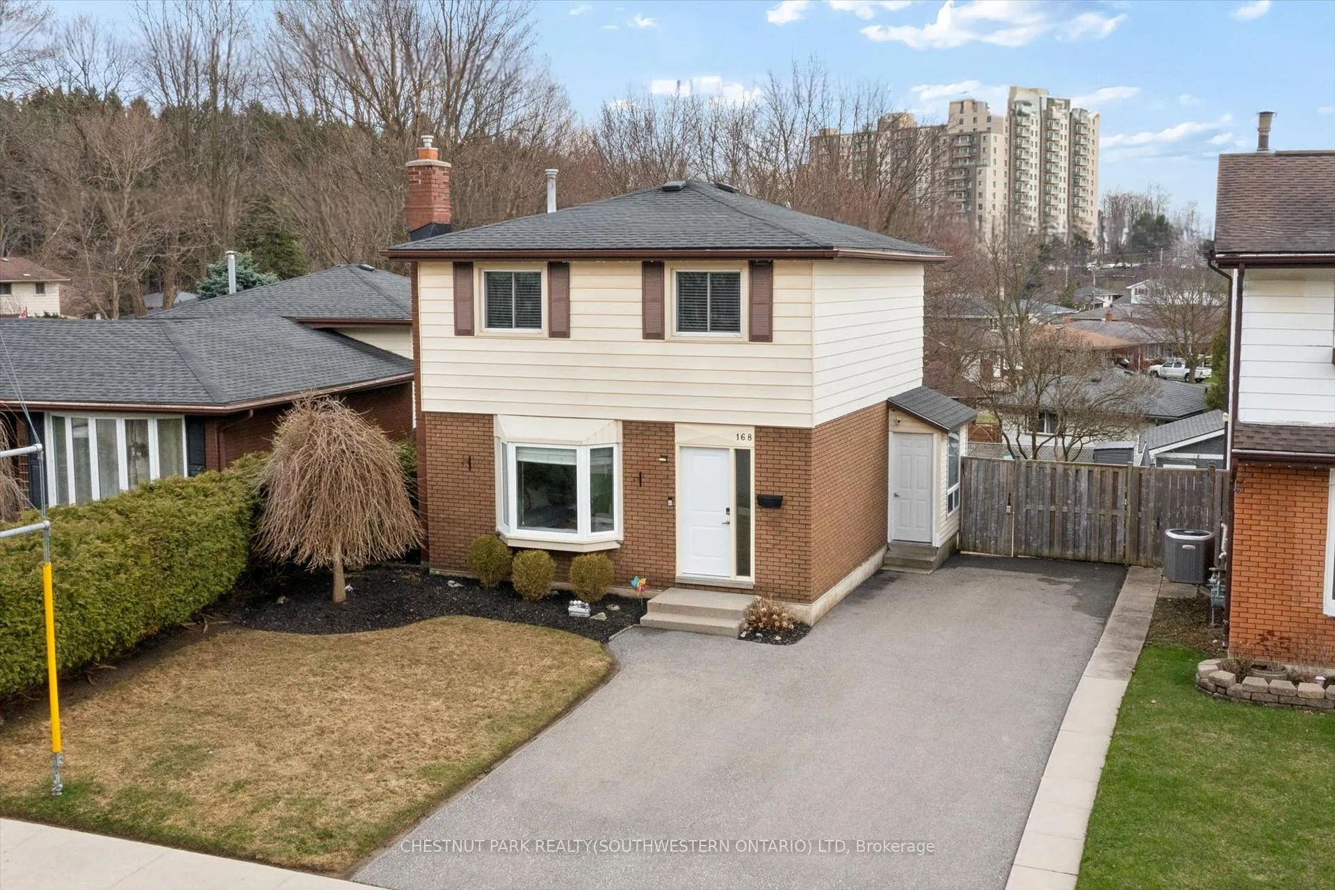 Photo 32 of 168 Green Valley Drive, Waterloo — HOMEH