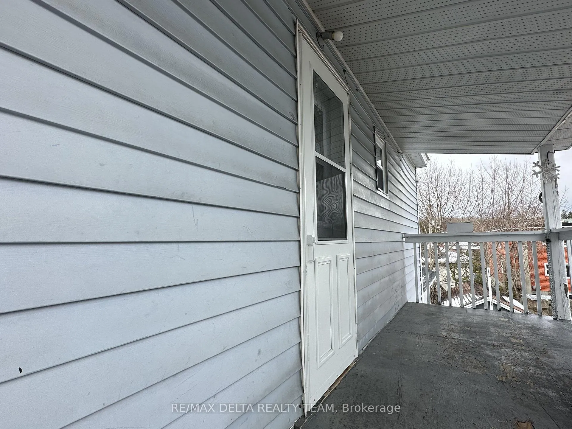 Photo 4 of Unit 2, 273 Shakespeare Street, Ottawa, Vanier — HOMEH