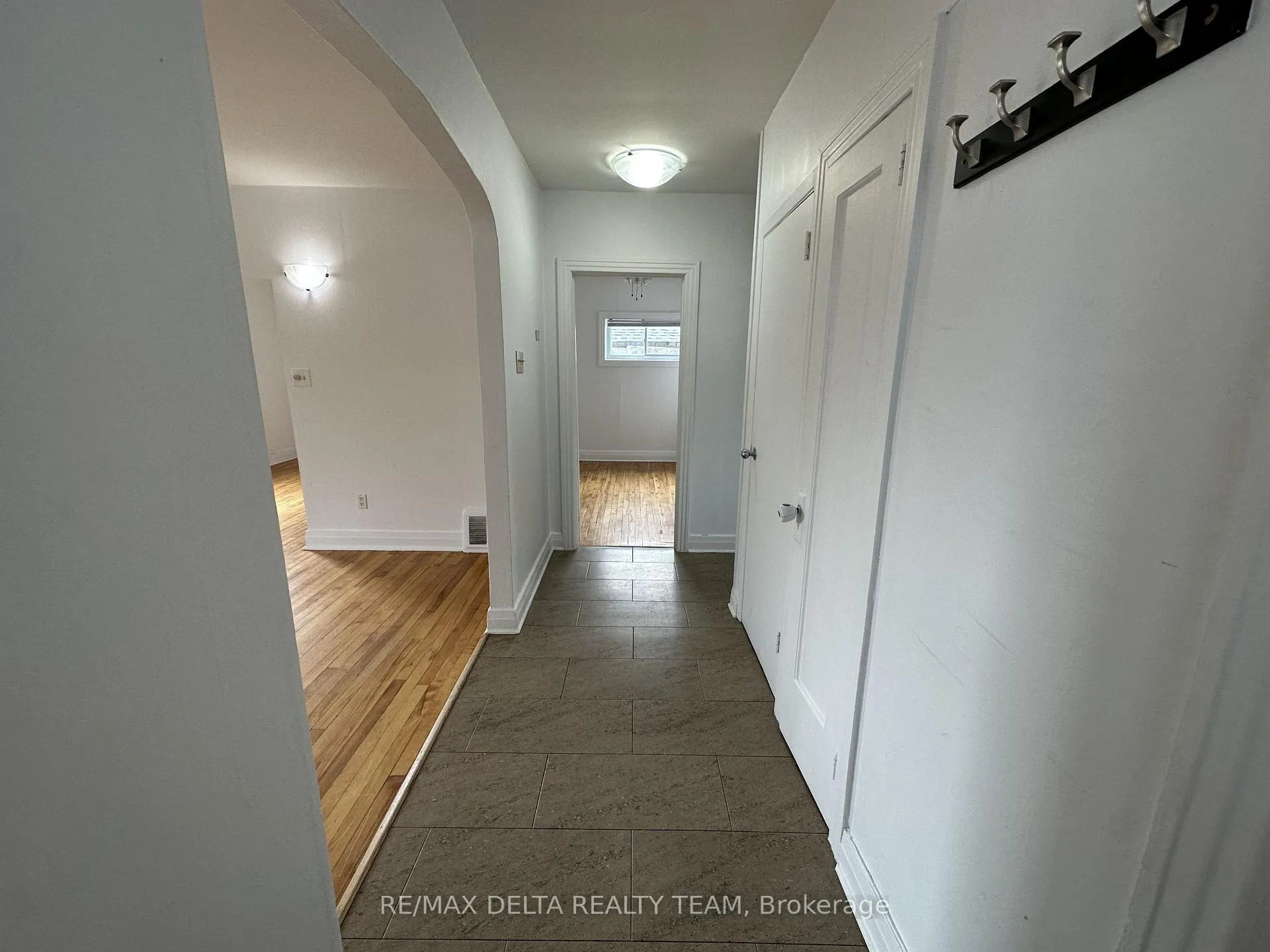 Photo 5 of Unit 2, 273 Shakespeare Street, Ottawa, Vanier — HOMEH