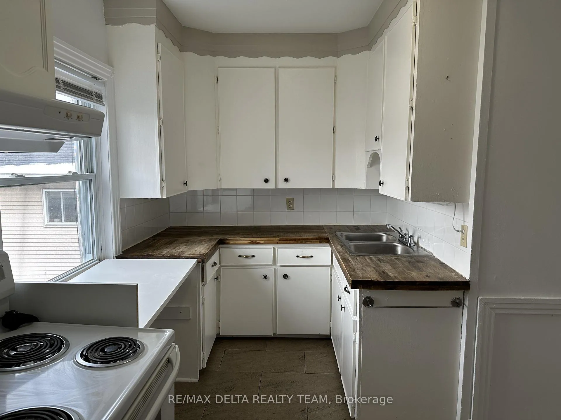 Photo 15 of Unit 2, 273 Shakespeare Street, Ottawa, Vanier — HOMEH