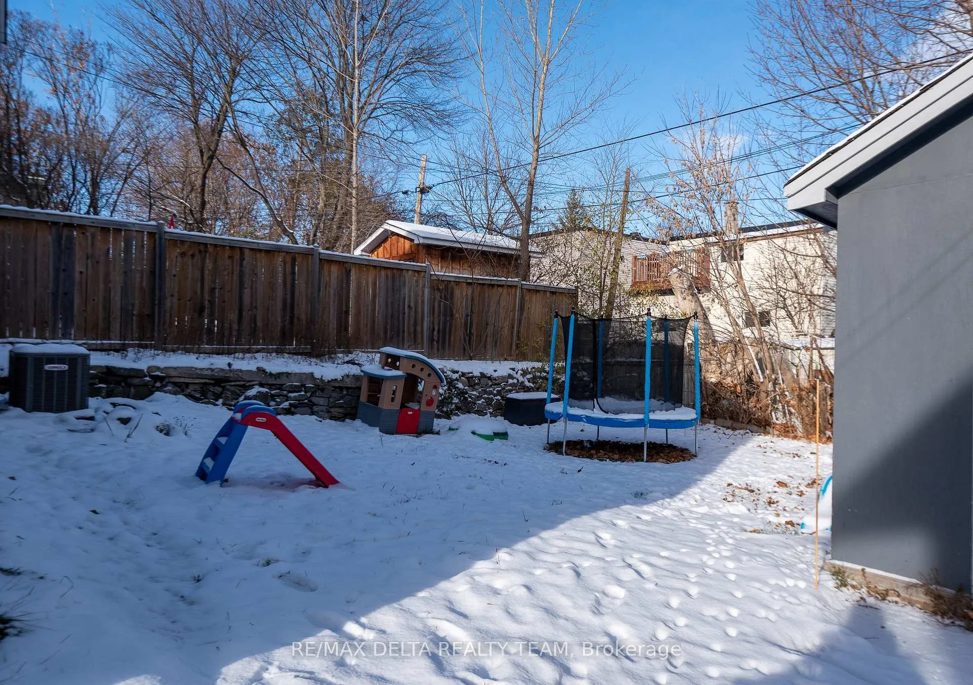 Photo 18 of Unit 2, 273 Shakespeare Street, Ottawa, Vanier — HOMEH