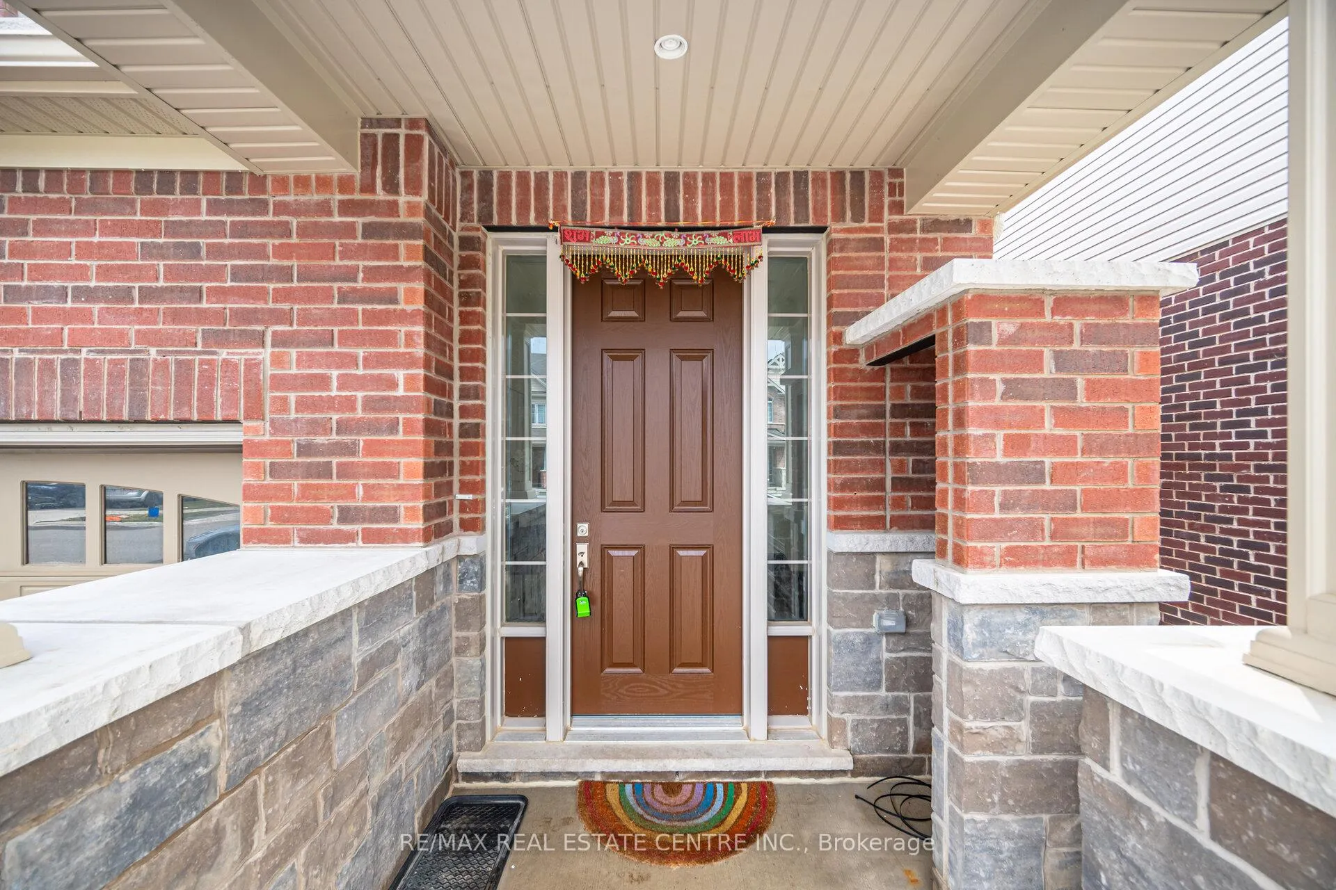 Photo 3 of 212 Broadacre Drive, Kitchener — HOMEH