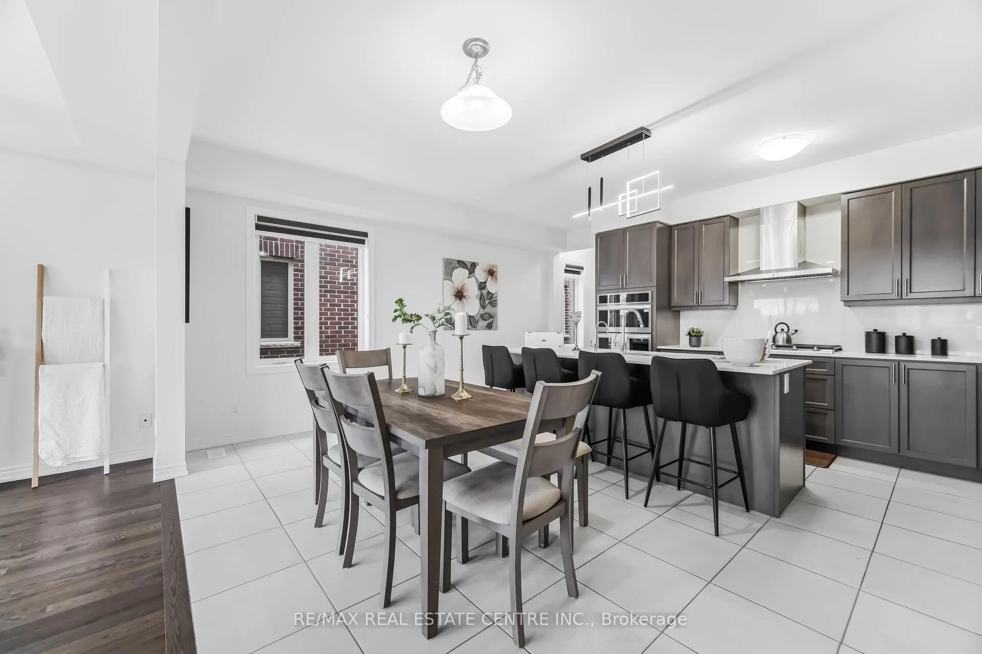 Photo 11 of 212 Broadacre Drive, Kitchener — HOMEH