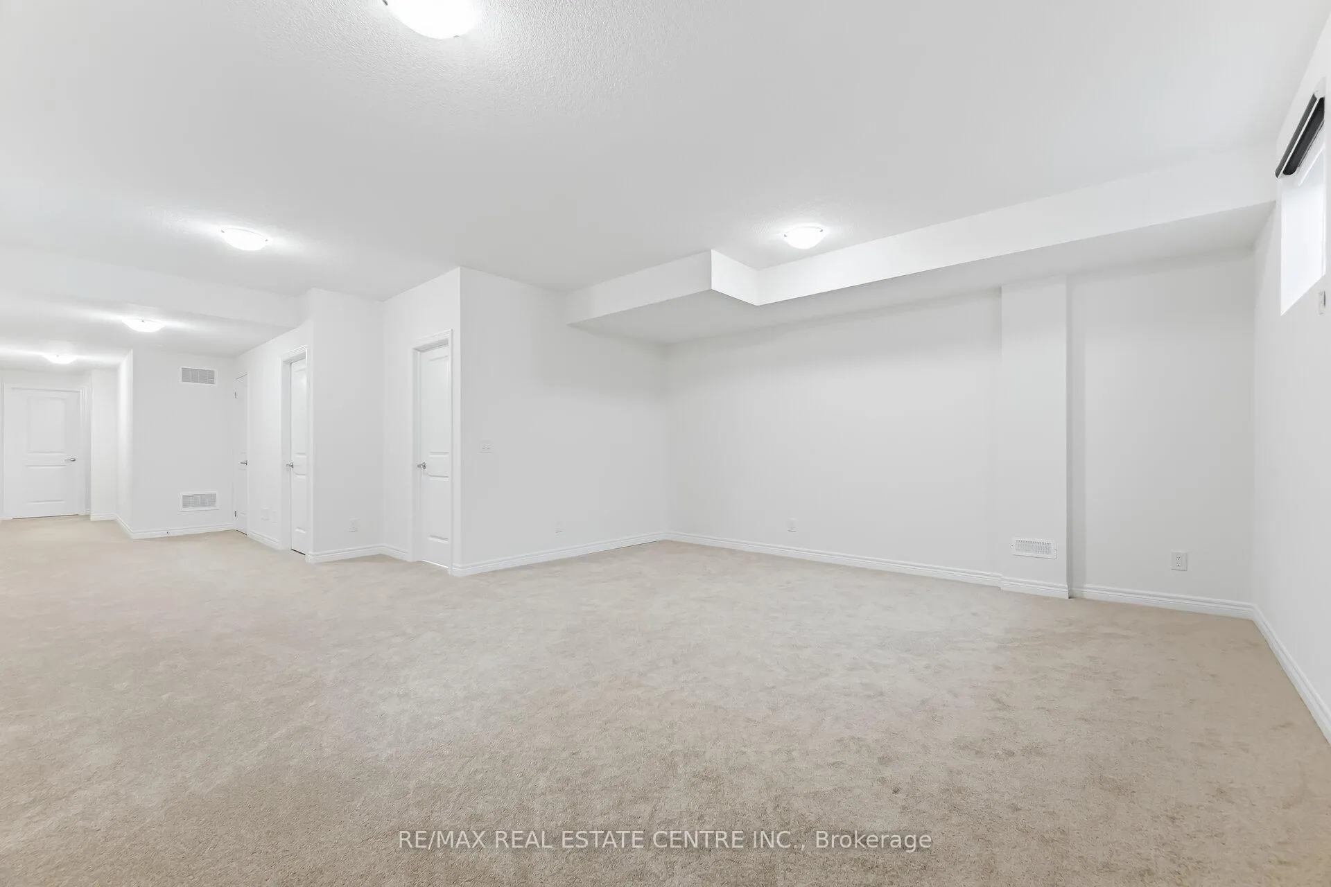 Photo 30 of 212 Broadacre Drive, Kitchener — HOMEH
