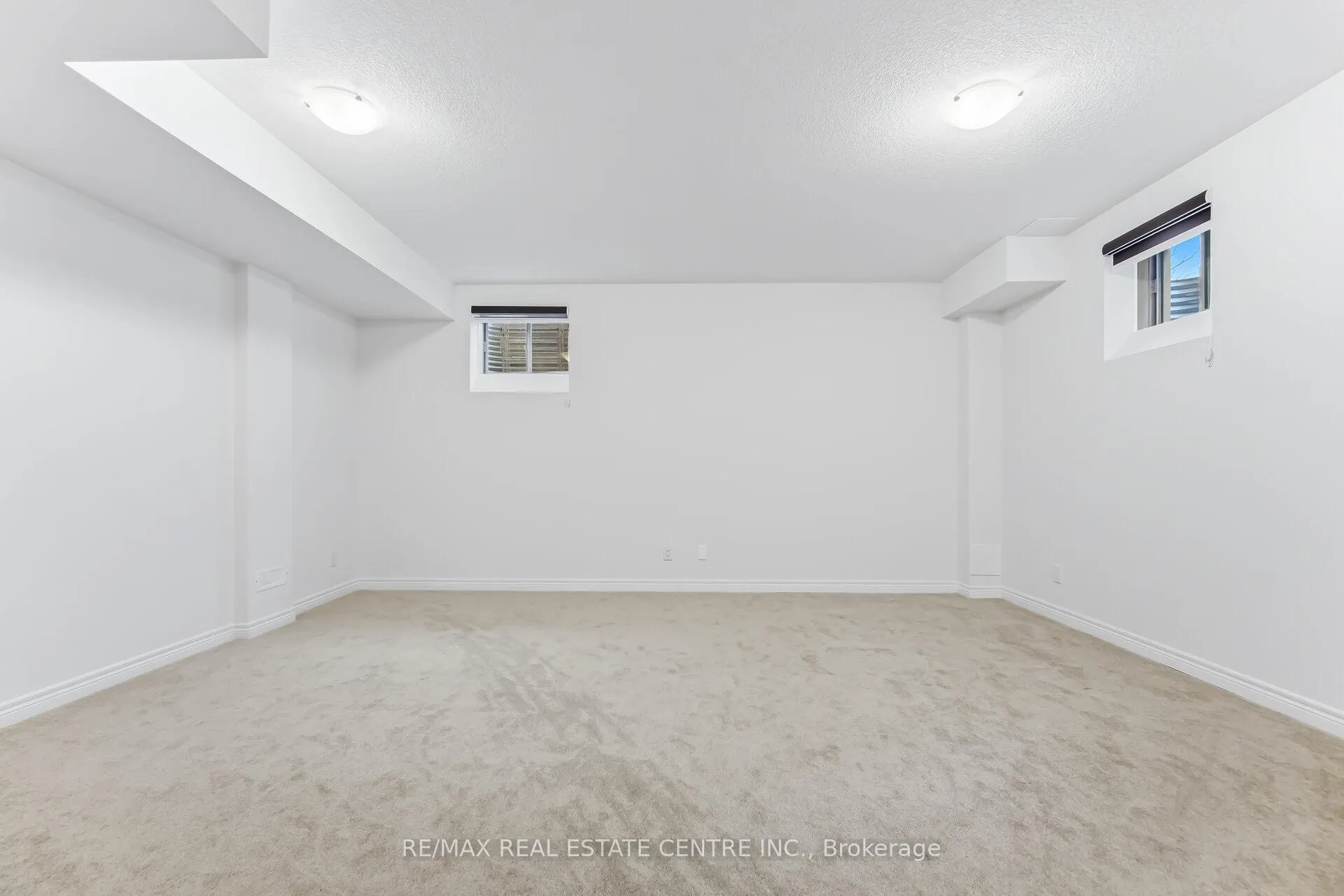 Photo 31 of 212 Broadacre Drive, Kitchener — HOMEH