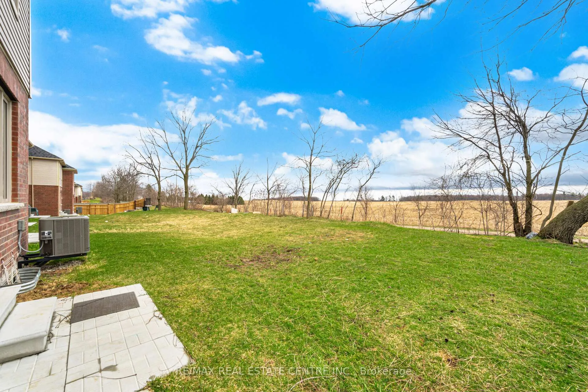 Photo 33 of 212 Broadacre Drive, Kitchener — HOMEH