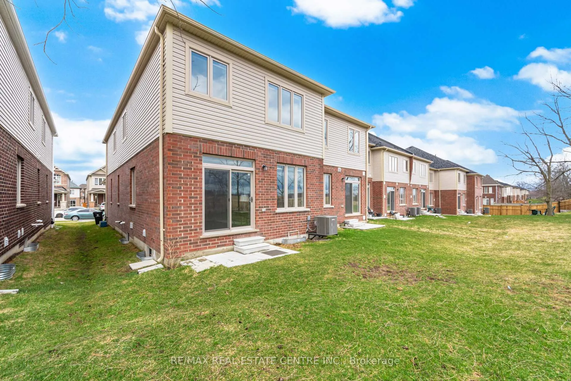 Photo 35 of 212 Broadacre Drive, Kitchener — HOMEH
