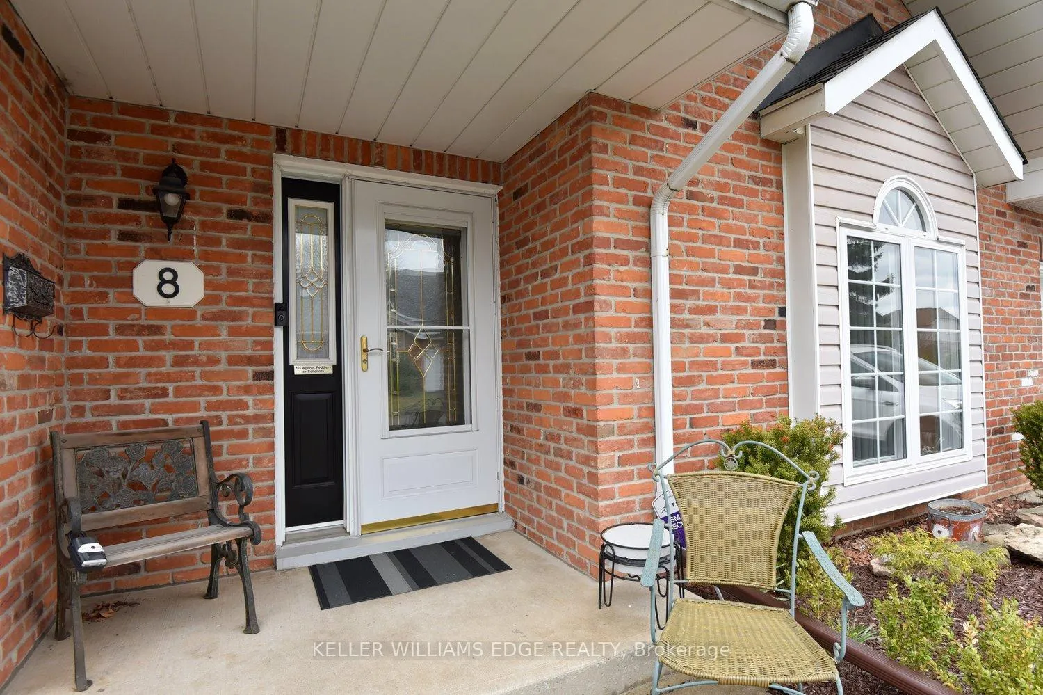 Photo 4 of Unit 8, 20 Meadowlands Boulevard, Hamilton, Meadowlands — HOMEH