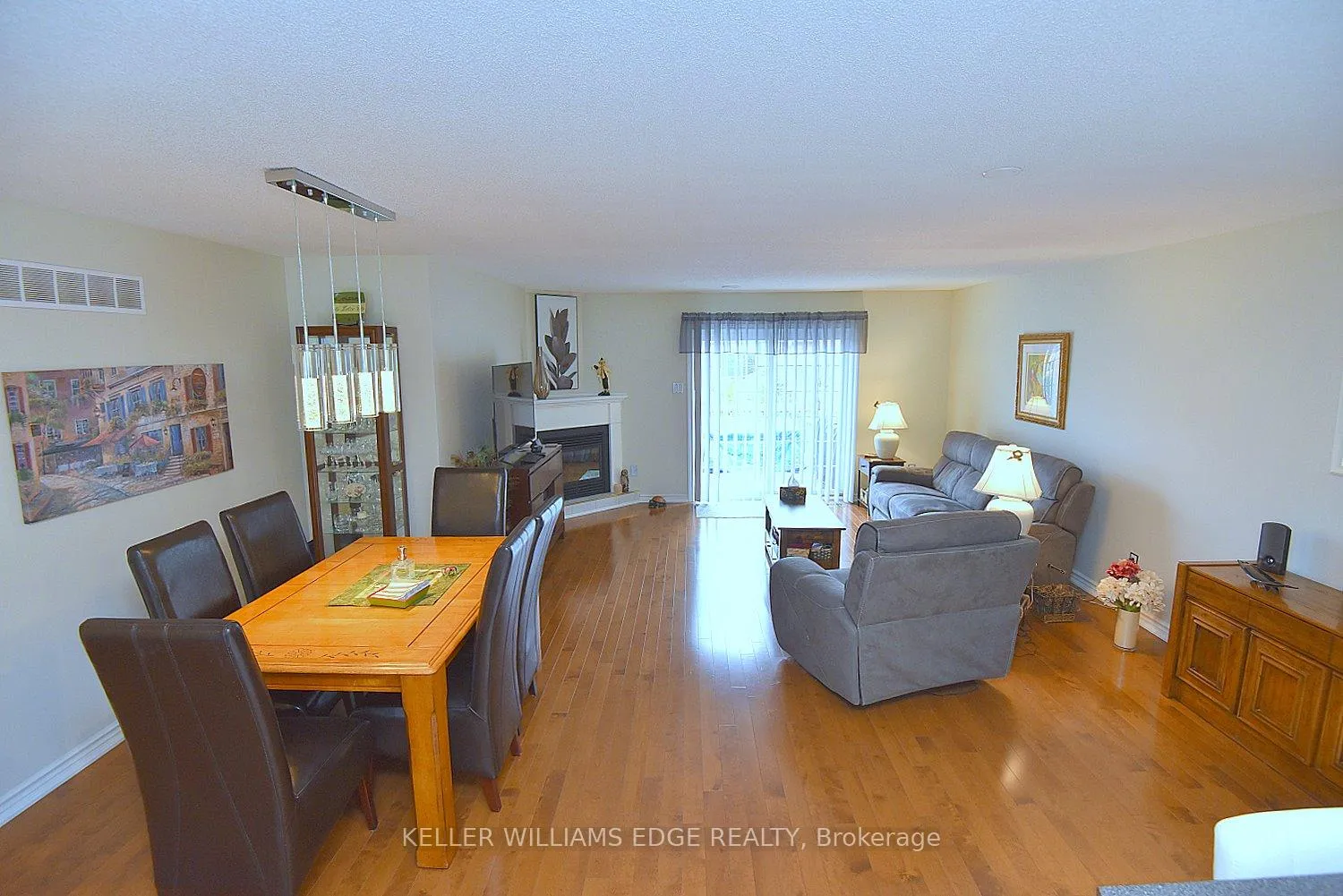 Photo 7 of Unit 8, 20 Meadowlands Boulevard, Hamilton, Meadowlands — HOMEH