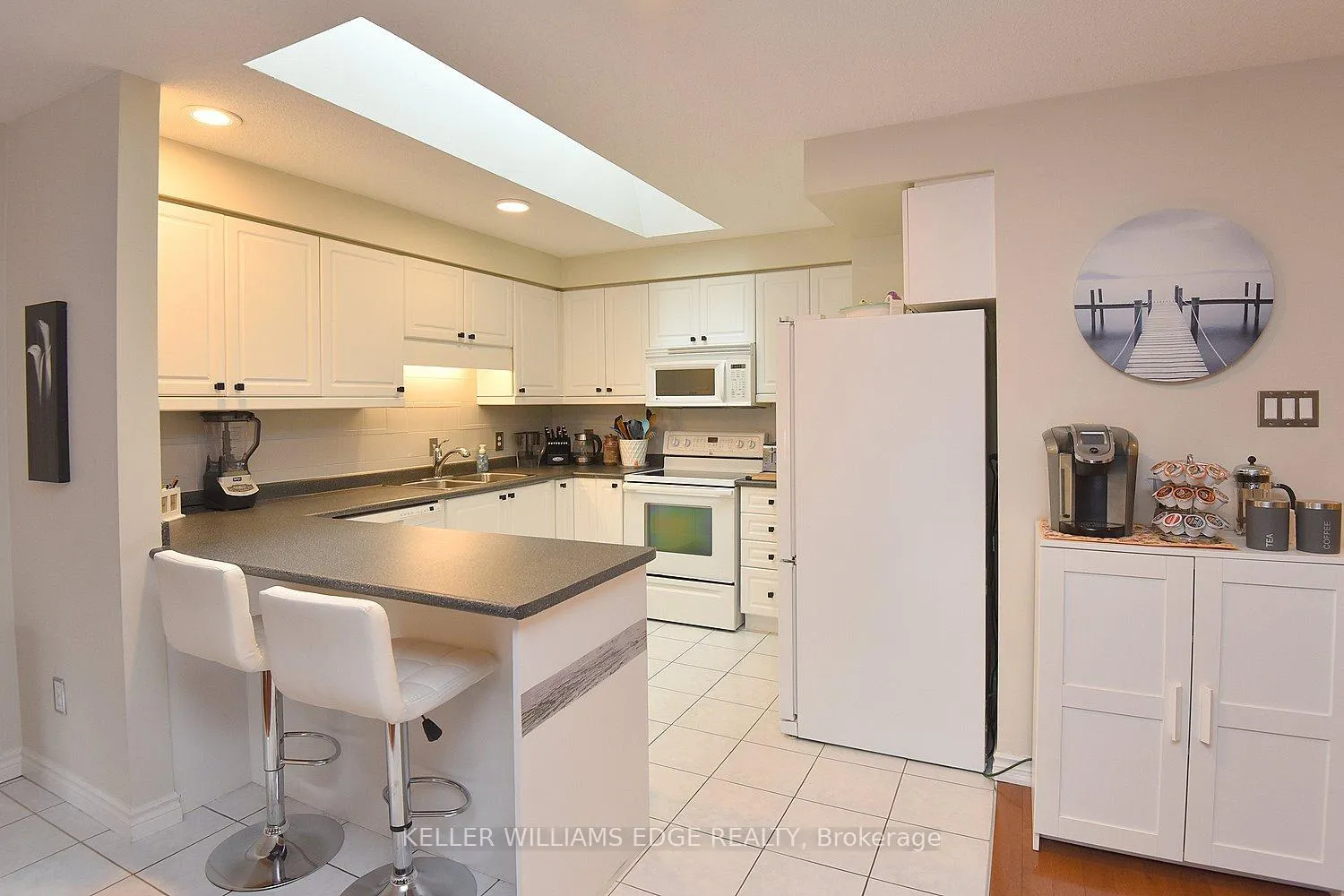 Photo 17 of Unit 8, 20 Meadowlands Boulevard, Hamilton, Meadowlands — HOMEH