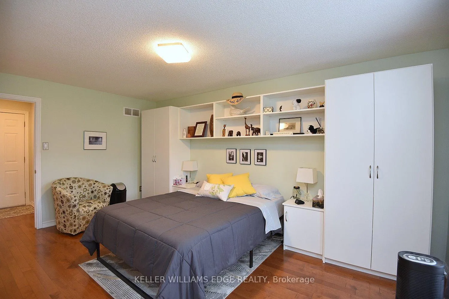 Photo 19 of Unit 8, 20 Meadowlands Boulevard, Hamilton, Meadowlands — HOMEH