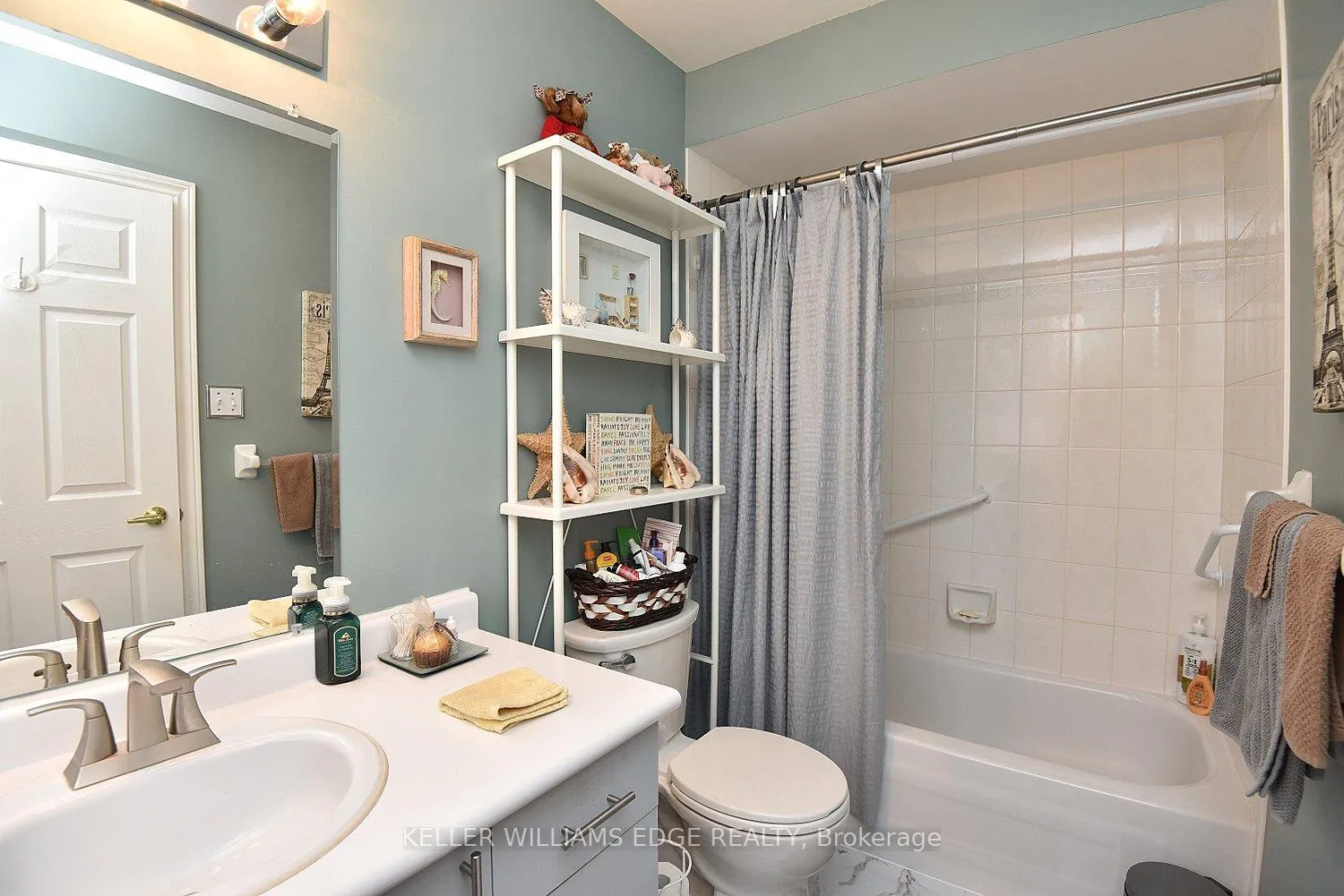 Photo 22 of Unit 8, 20 Meadowlands Boulevard, Hamilton, Meadowlands — HOMEH