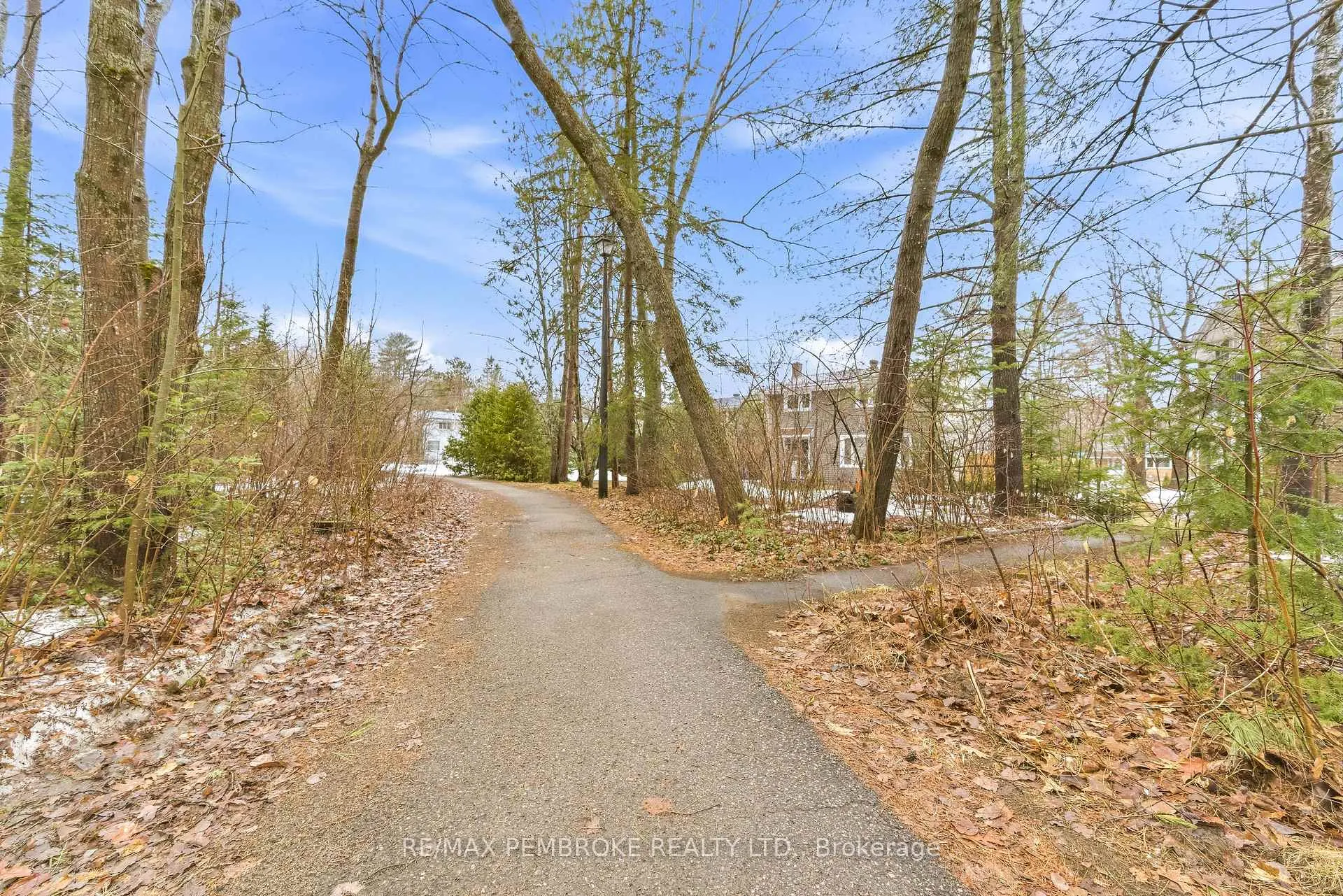 Photo 10 of 98 Birch Street, Deep River — HOMEH