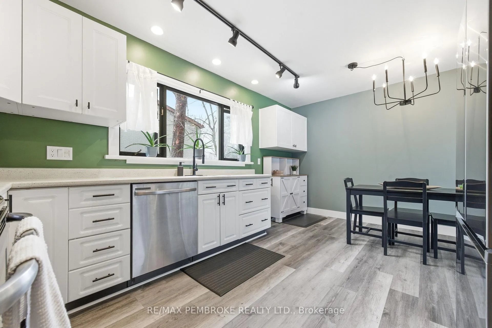 Photo 25 of 98 Birch Street, Deep River — HOMEH