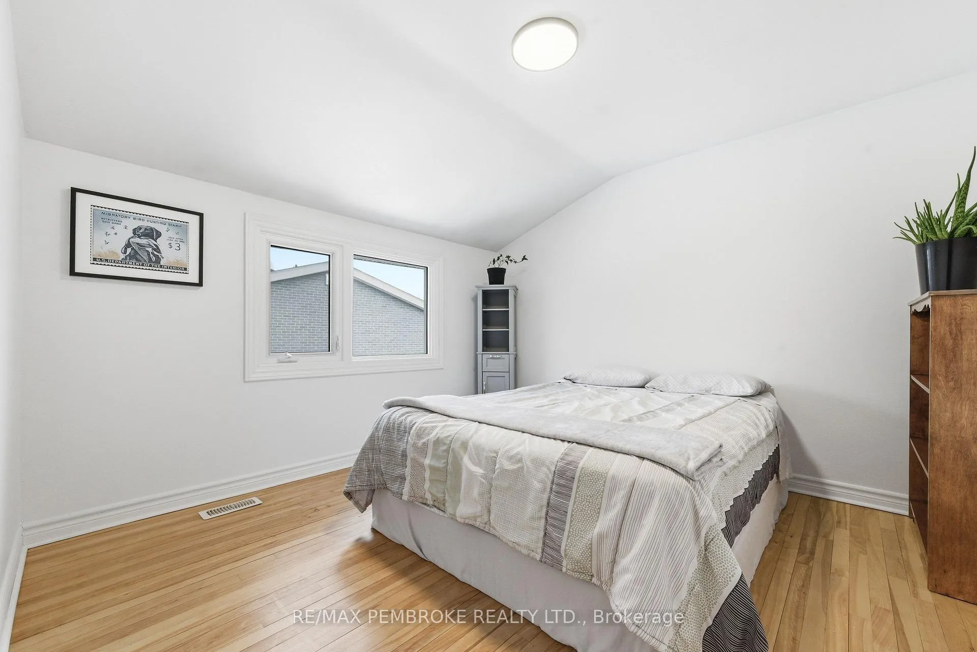 Photo 28 of 98 Birch Street, Deep River — HOMEH