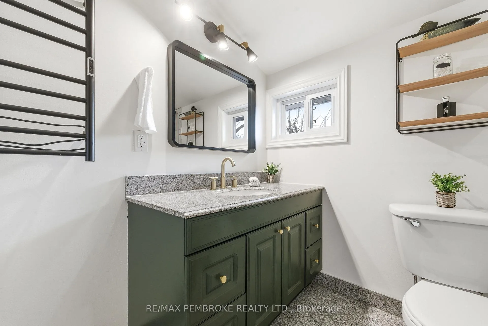 Photo 30 of 98 Birch Street, Deep River — HOMEH