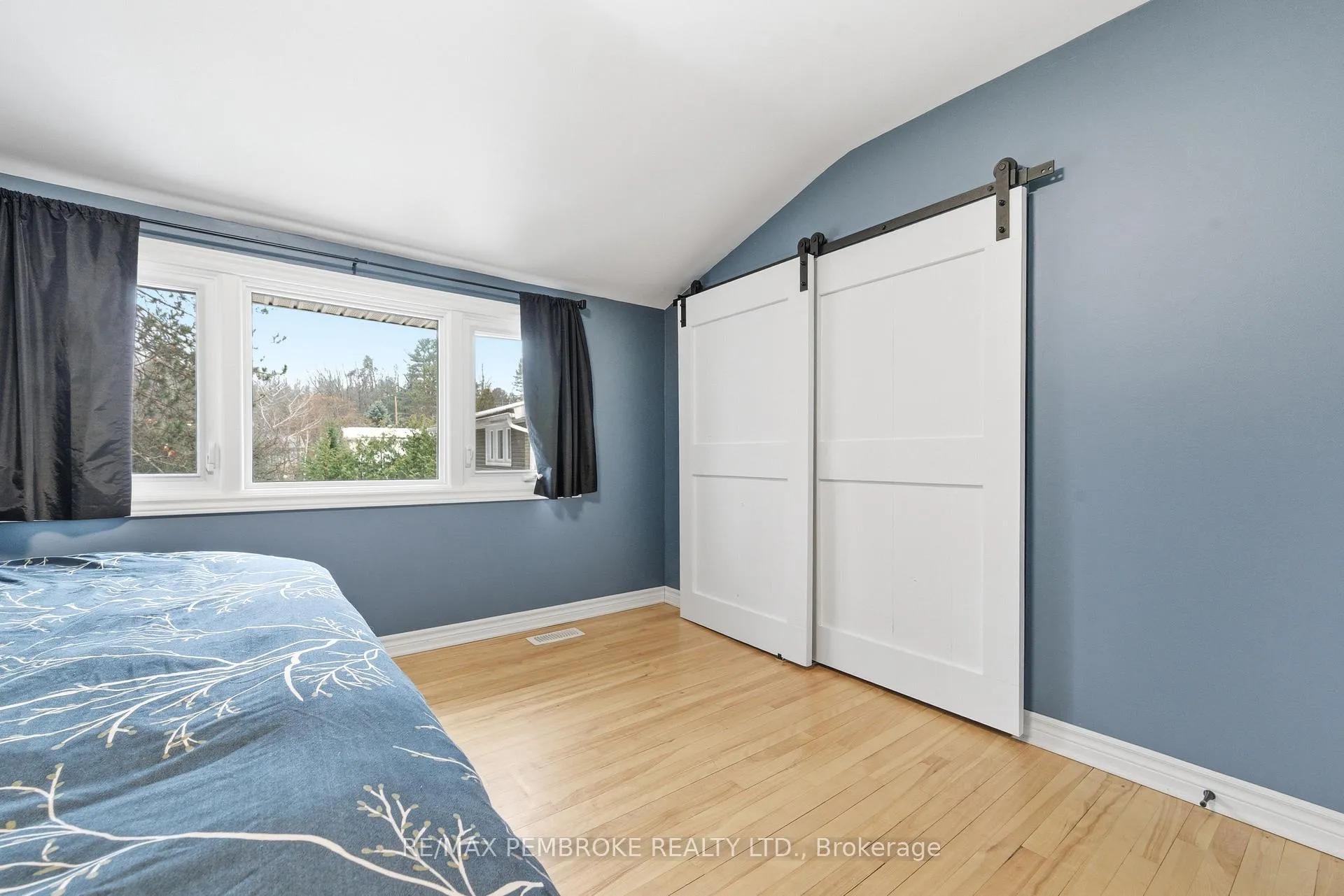 Photo 34 of 98 Birch Street, Deep River — HOMEH