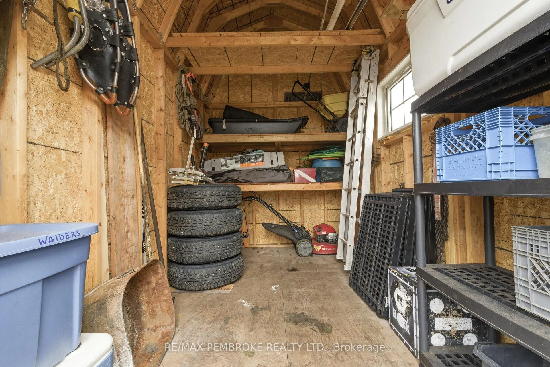 Photo 42 of 98 Birch Street, Deep River — HOMEH