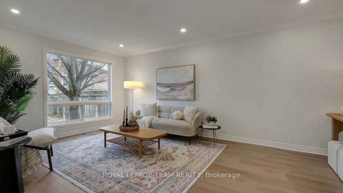 Photo 8 of 9 Boulder Way, Ottawa, Barrhaven - Longfields — HOMEH