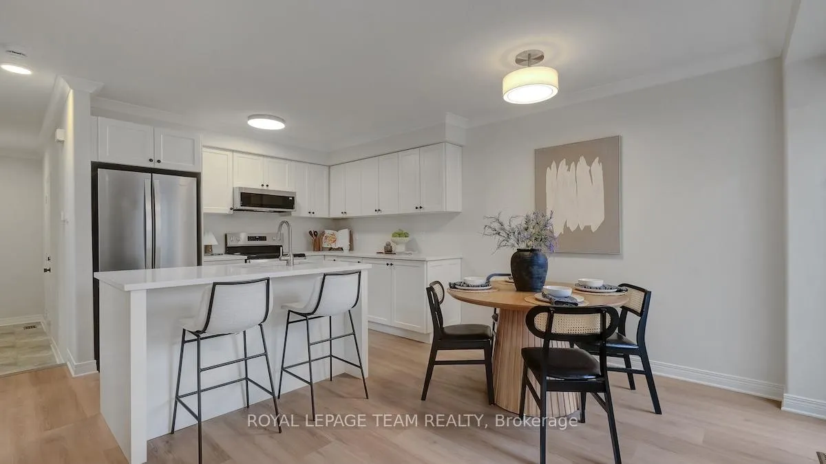 Photo 11 of 9 Boulder Way, Ottawa, Barrhaven - Longfields — HOMEH