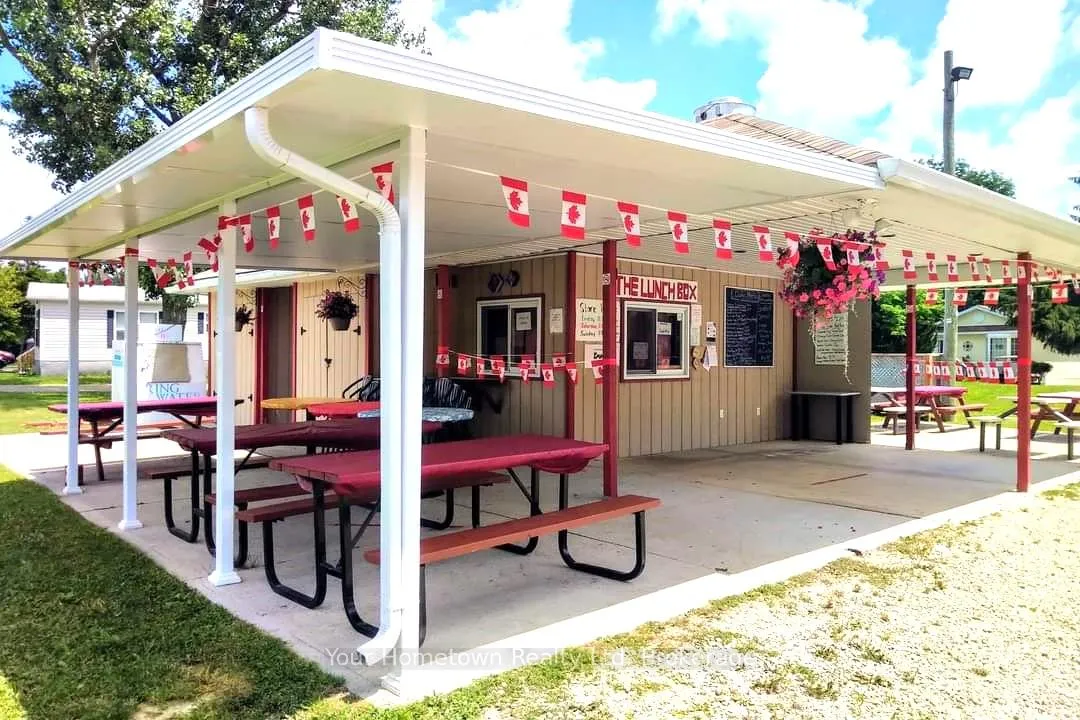 Photo 15 of 613 Oak Crescent, Centre Wellington, Rural Centre Wellington East — HOMEH