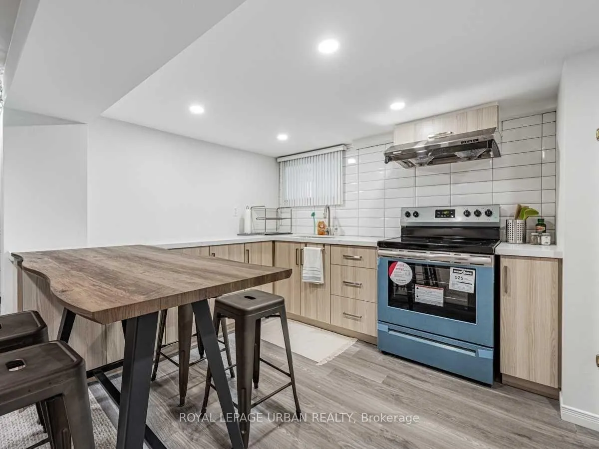 Photo 7 of Unit Bsmt, 377 Mortimer Avenue, Toronto, East York — HOMEH